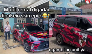 mobil dengan skin epik